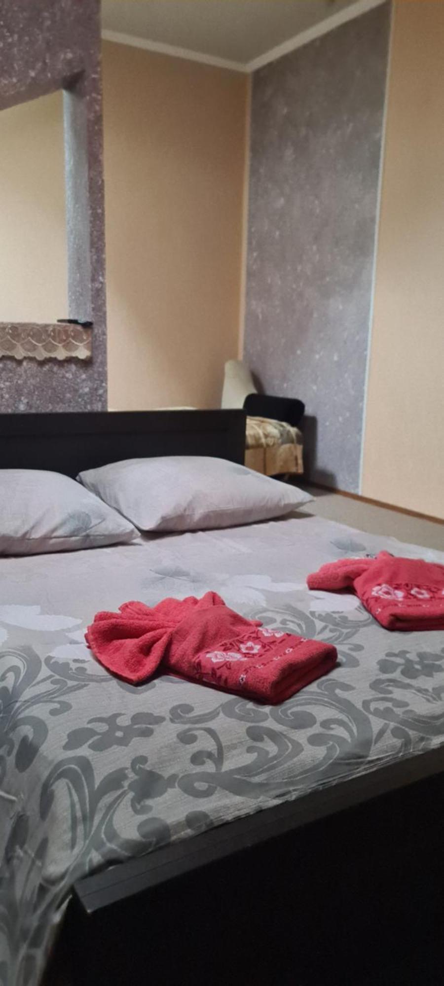 Inn Alibi Khorodelets Exteriör bild